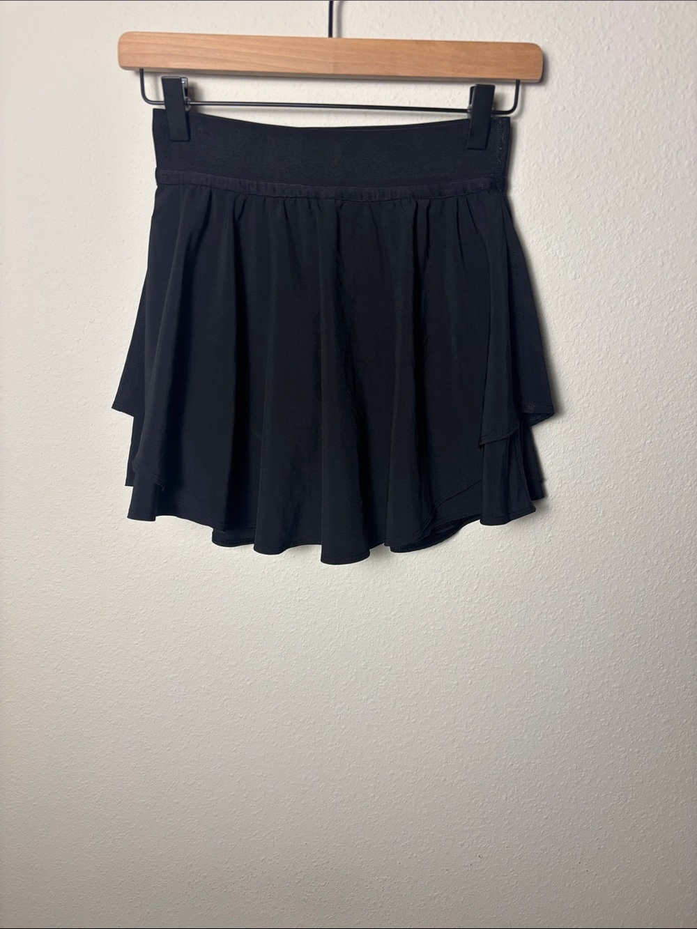Lululemon Court Rival High Rise Skirt *Tall
Black W8ABJT